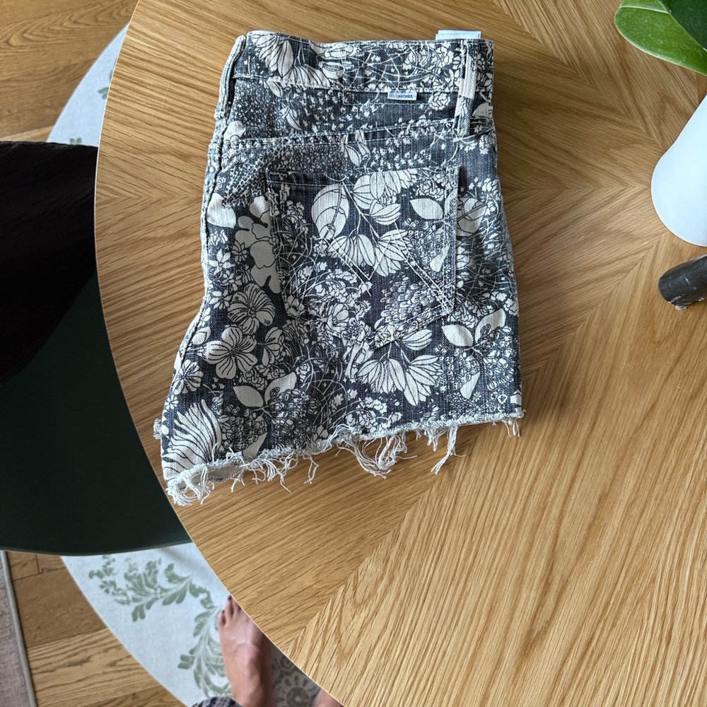 MOTHER Black and White Patterned Denim Shorts